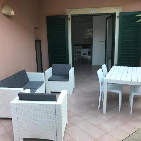 Li Velieri - With Pool For 6 Pax